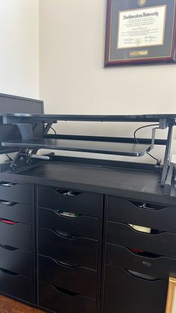 Standing desk