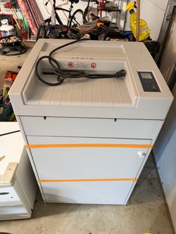 Commercial paper shredder