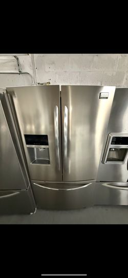 Frigidaire Refrigerator “36 ( Refrigeradores)