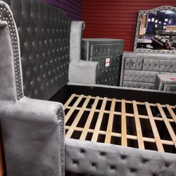 4 Piece Queen Bedroom Set Queen Bed Frame Dresser Mirror And Night Stand