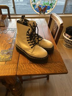Dock Martin Boots Girls