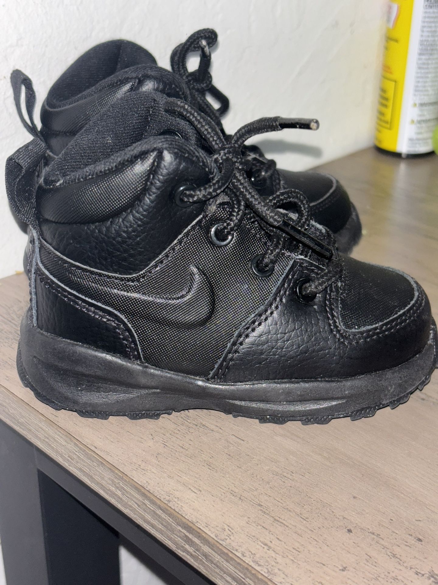 nike manoa boots toddler