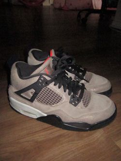 Jordan 4 Retro Taupe Haze