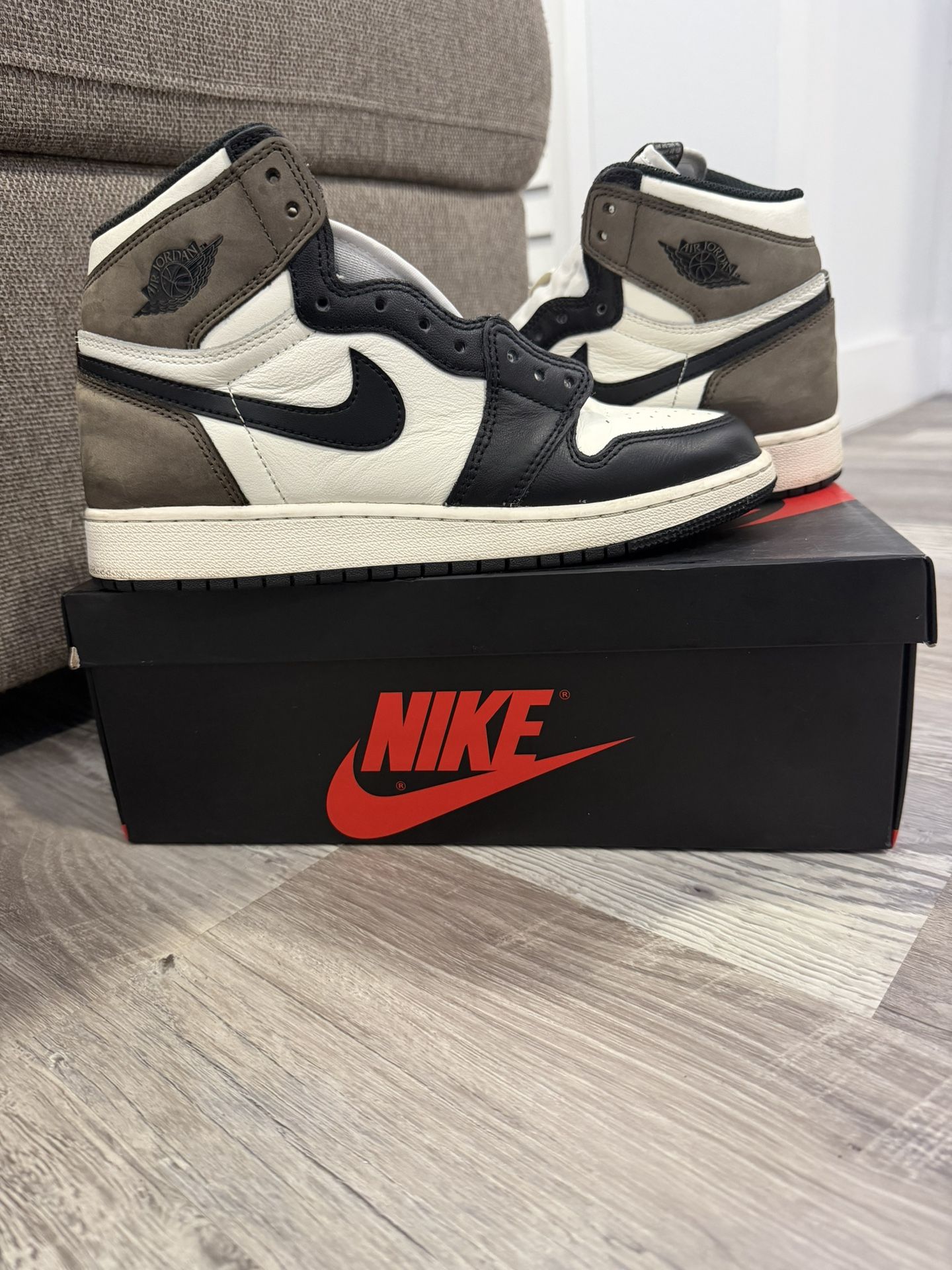 Jordan Retro 1 High Mocca