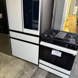 Refrigerator And Stove Set 