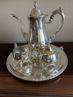 Victorian Style Silver plated Oneida Set