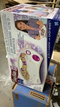 Easy-Bake Ultimate Oven Baking Star Edition from Hasbro 