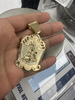 10k Solid Gold Santa Barbara