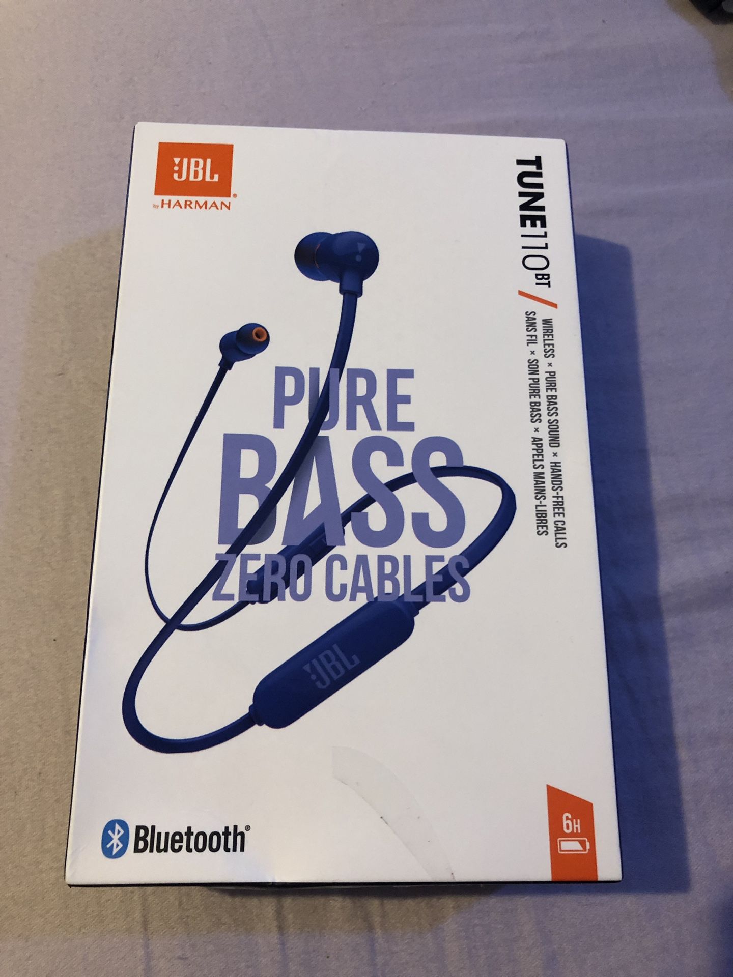 JBL WIRELESS HEADPHONES (navy blue and white)