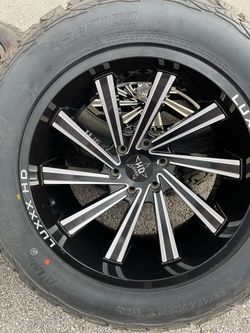 20x10 LUXXX HD OFF ROAD RIMS  6 LUG  FITS FORD F150    PRICE NEGOTIABLE   RINES LUXXX HD TODO TERRENO    6 VIRLOS LE QUEDAN A FORD F150