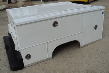 ###JUST SOLD##-56% Another Great "ROYAL ENCLOSURE"LongDoor Utility Bed auto parts accessories