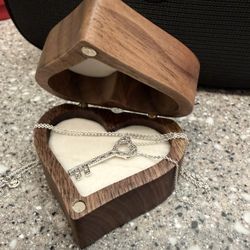 14K White Gold Necklace 18" on 10K White Gold Heart Key Diamond Pendant number of Diamond 15