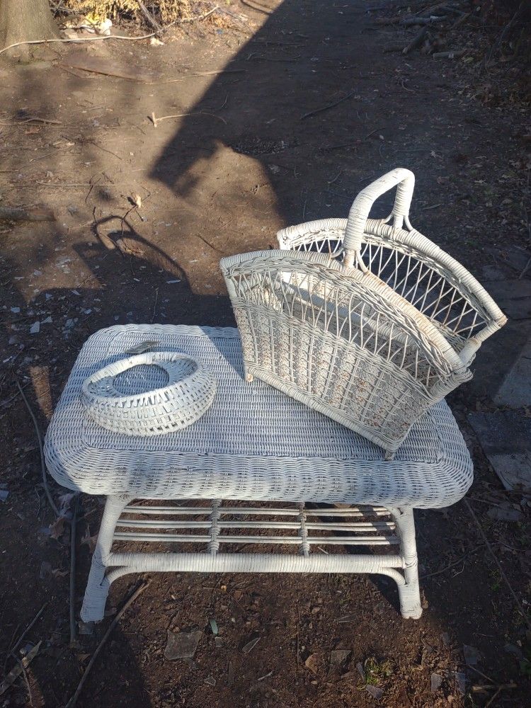 Vintage White Wicker Bamboo Coffee/Cocktail Rattan Two Tier Table,Magazine Rack 