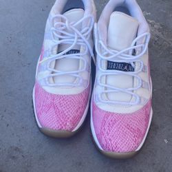 Retro 11 Lows Snakeskin Pink Size 6
