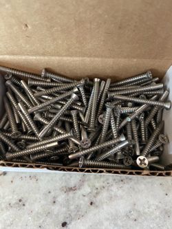 #6 × 1¼" flat-head Phillips screws with a blunt pilot tip