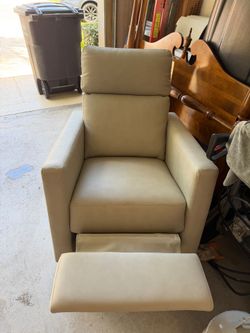 Open Box New Faux Leather Recliner 33.5" X 30.5" X 41"