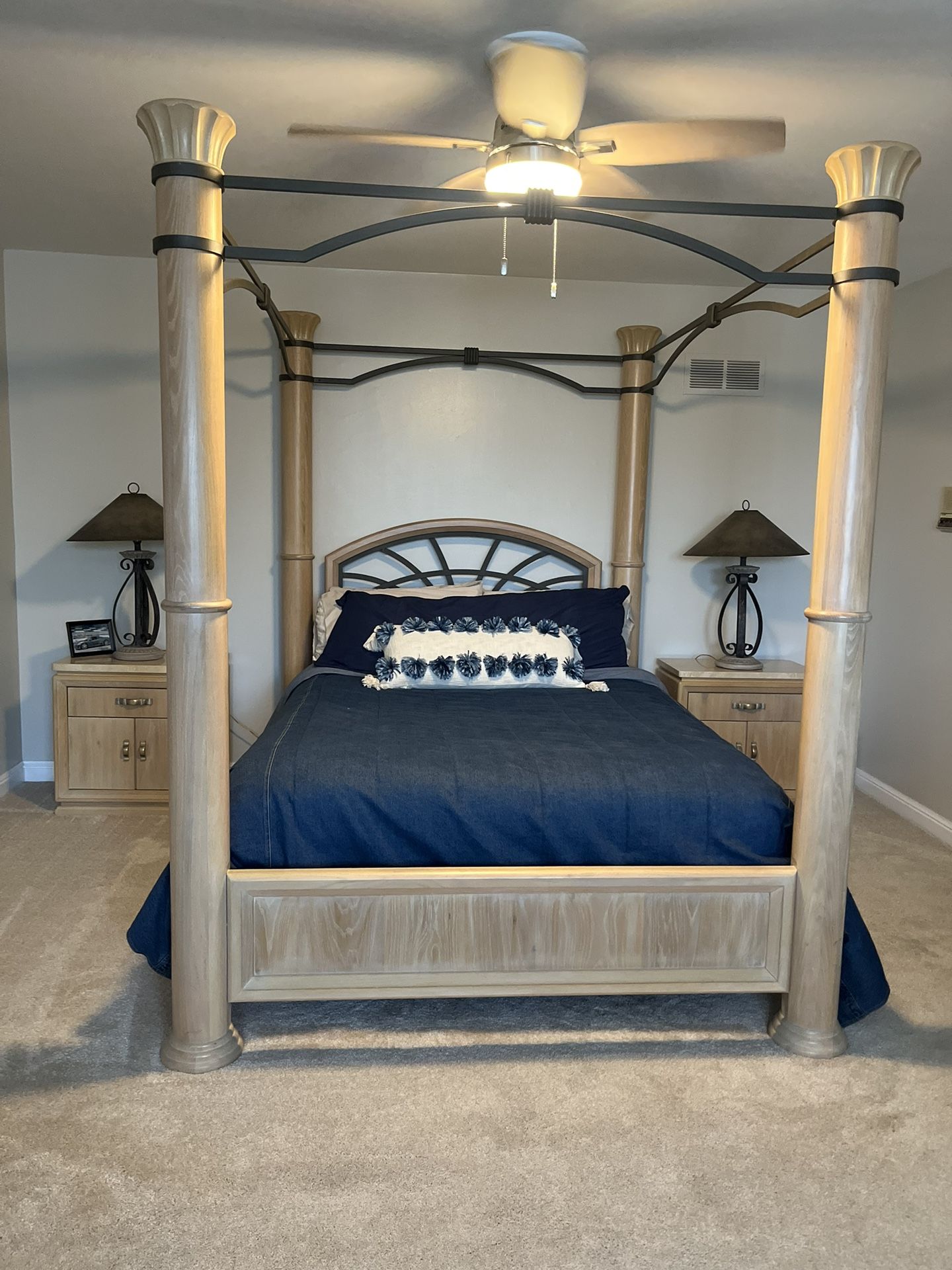 Thomasville Queen Bed Frame - 2 Nightstands And 2 Lamps 