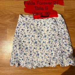 I'm selling all the items in the photo for one price.