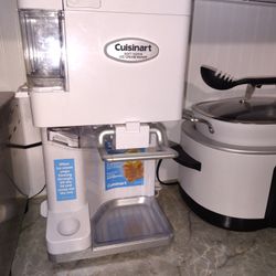 Ice Cream Maker 