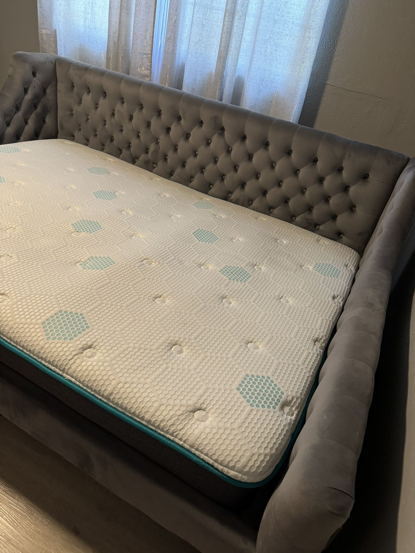 Bed Frame With Mattress