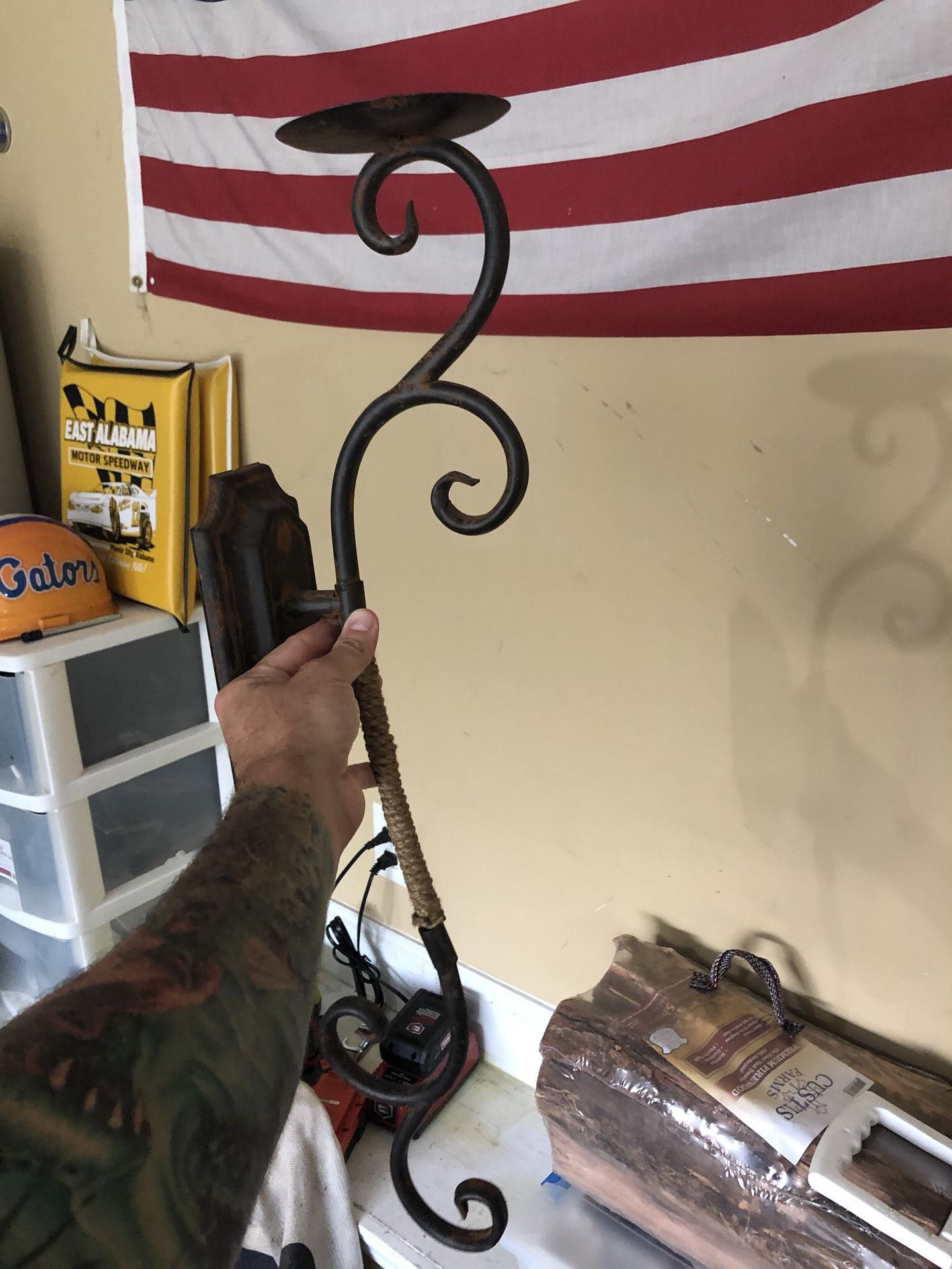 Candle holder set and wall decor set