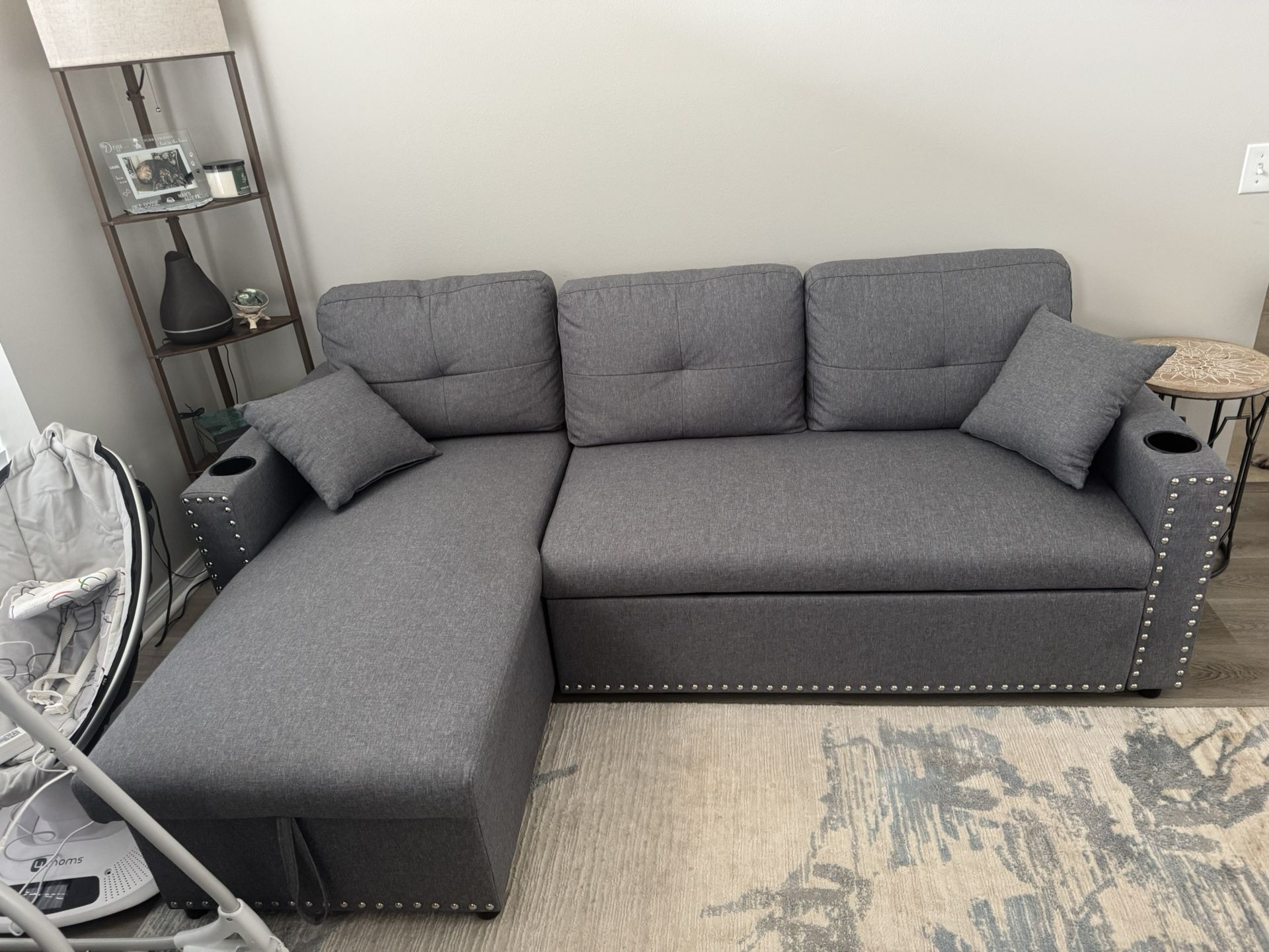 Couch With Chase Storage And Trundle