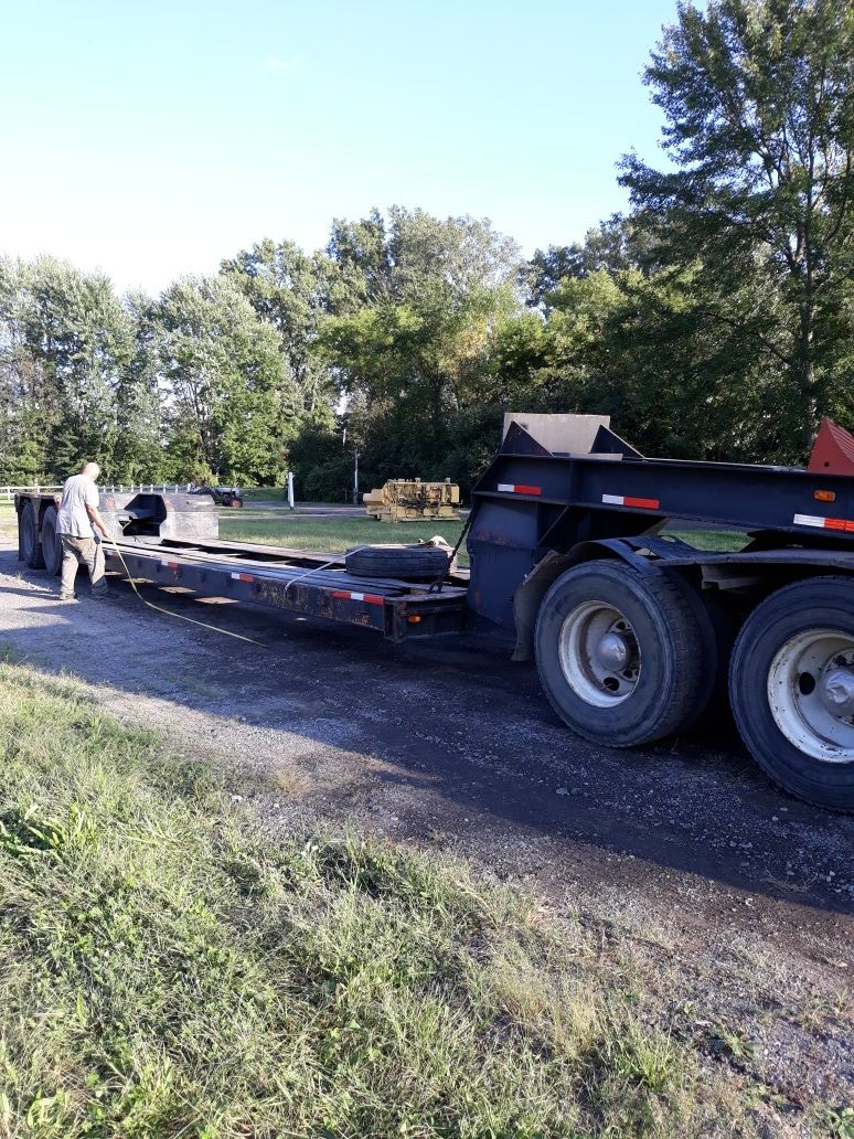 Low Boy with 28' Well