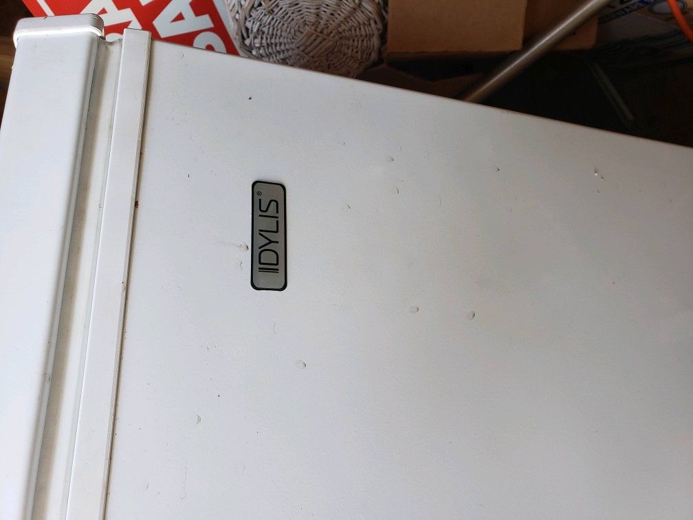 Idylis Deep freezer for Sale in Hillsboro, OH OfferUp