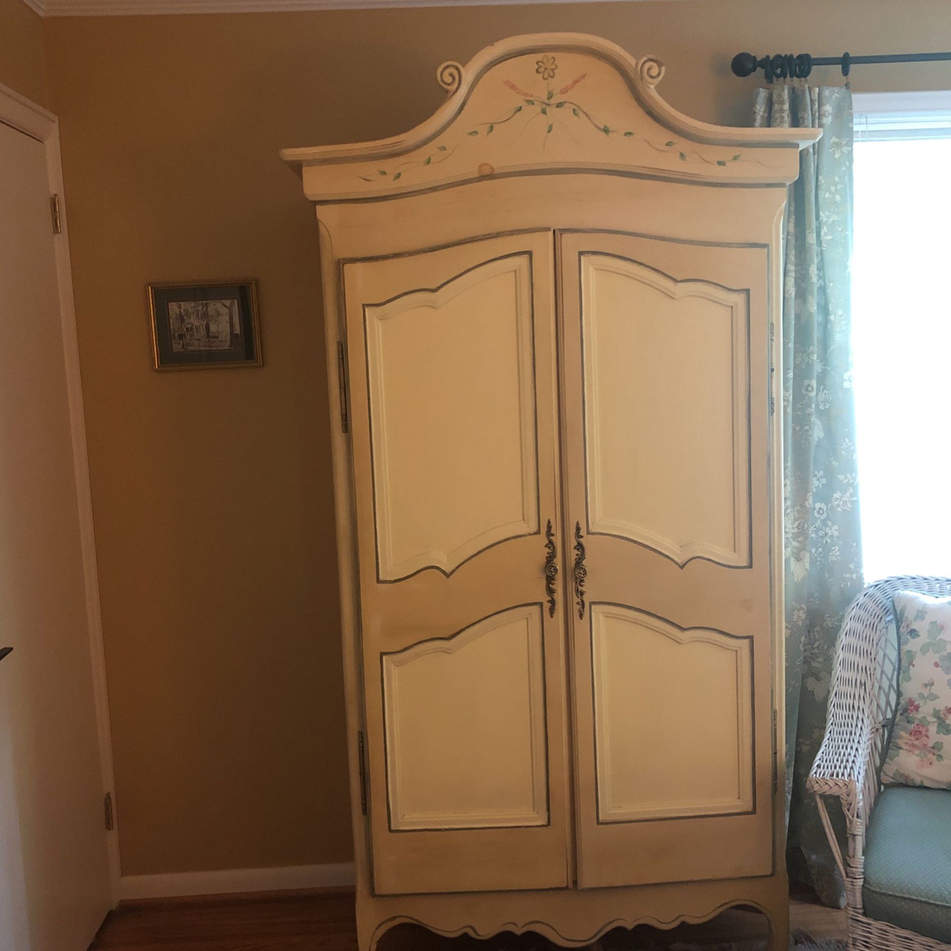 Armoire Painted Cream And Yellow