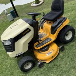 New  Deck Belt & Battery 46” Hydrostatic Cub Cadet Riding Mower
