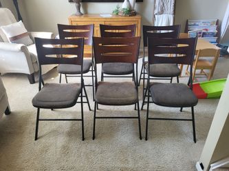 6 foldable Chairs set