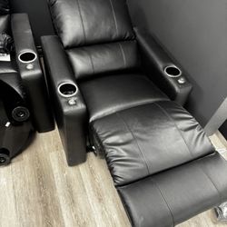 Black Leather Recliners w/ Cup Holders/Made For Movie Theaters