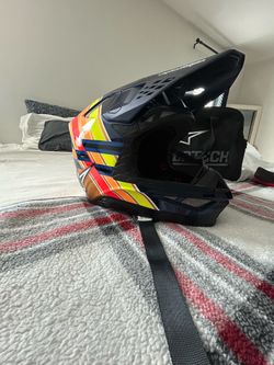Alpine star  helmet
