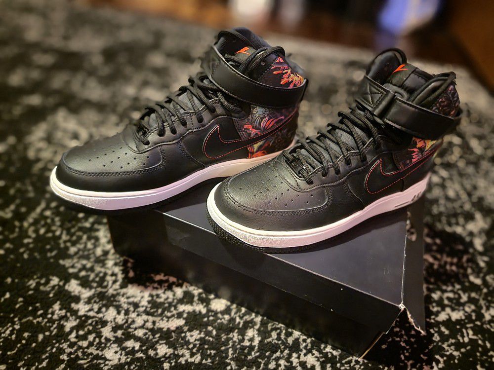 Nike Air Force 1 High Floral Size 9 for in Bay Shore, NY - OfferUp