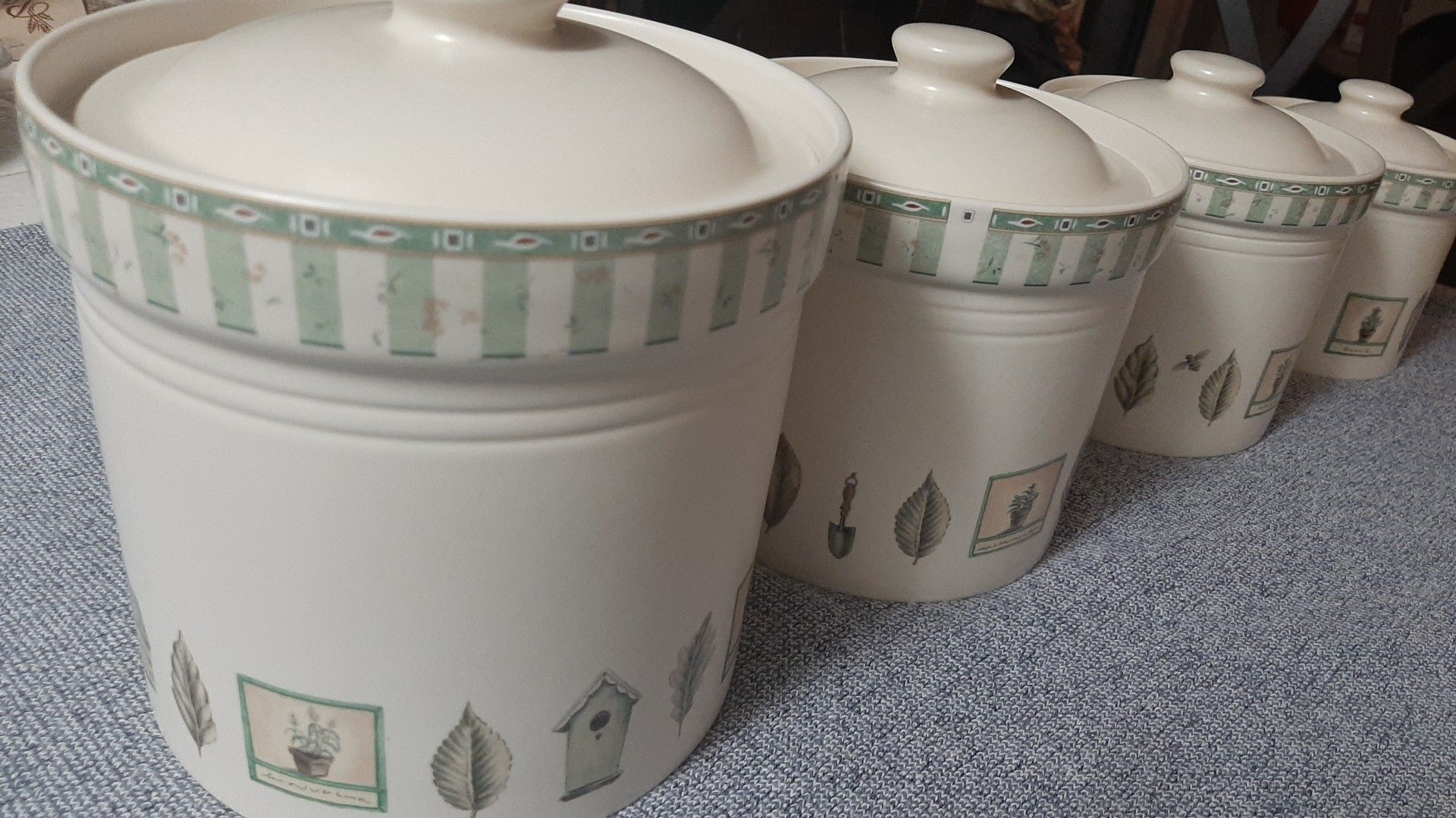 4 Piece Pfaltzgraff stoneware canister set