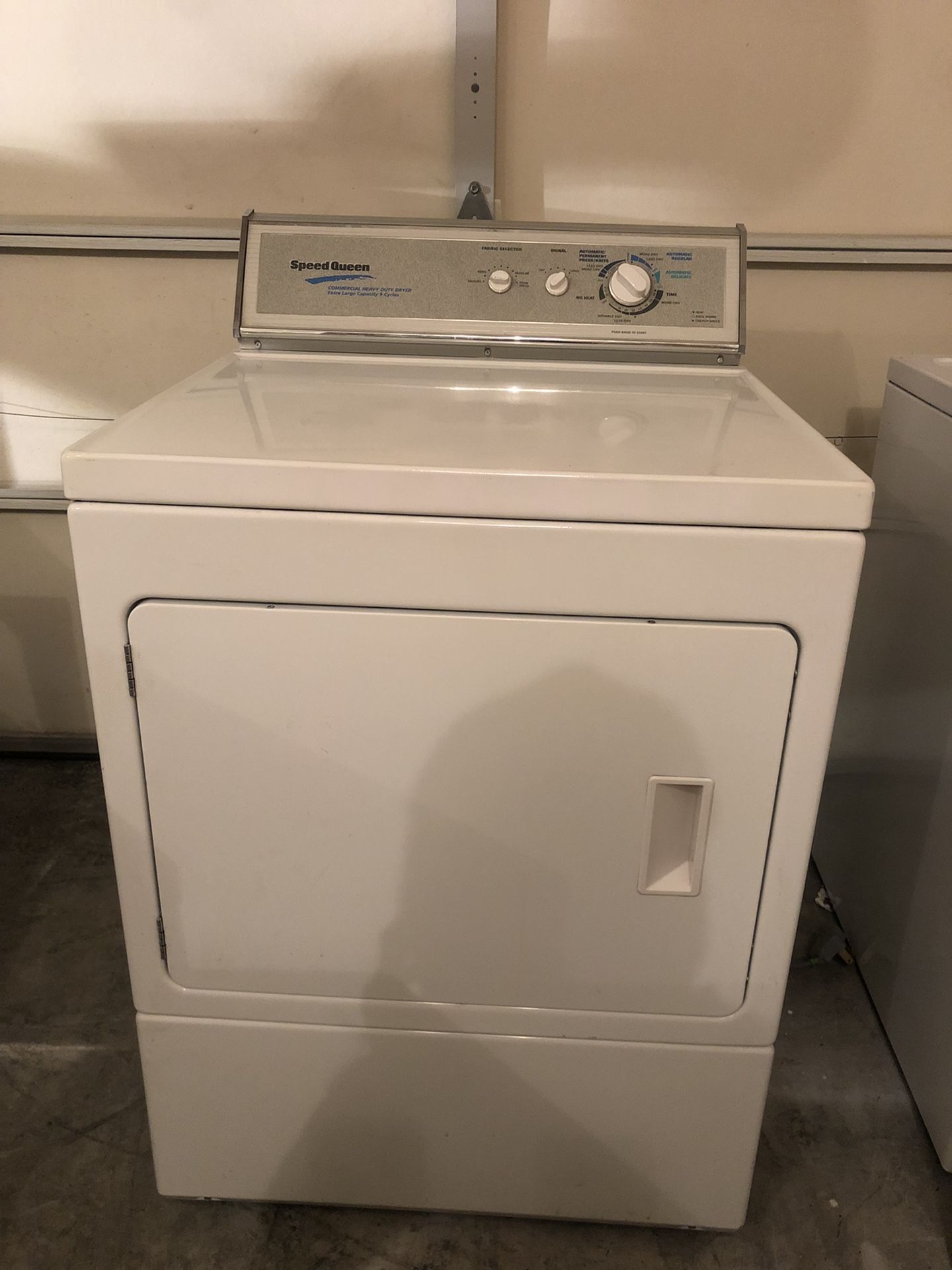 Speed Queen heavy duty Dryer!
