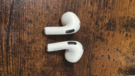 Another pair of Apple AirPods 2