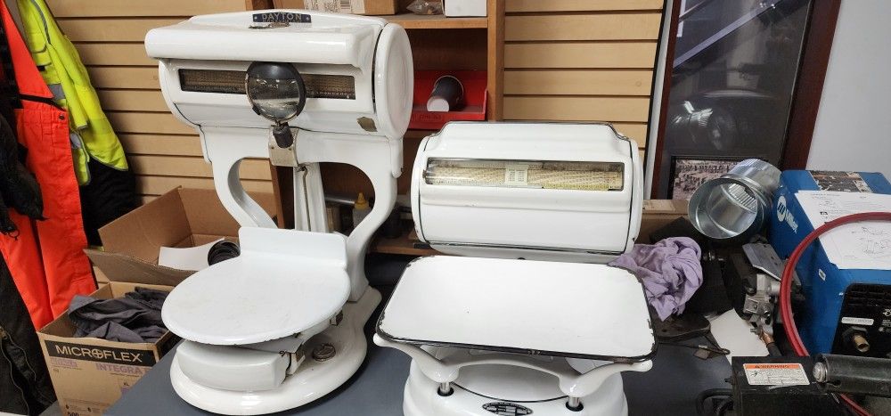 Dayton Vintage Kitchen Meat/produce Scale