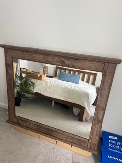 Dresser mirror