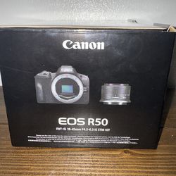 Canon EOS R50 Mirrorless Camera  - 3 Lenses kit