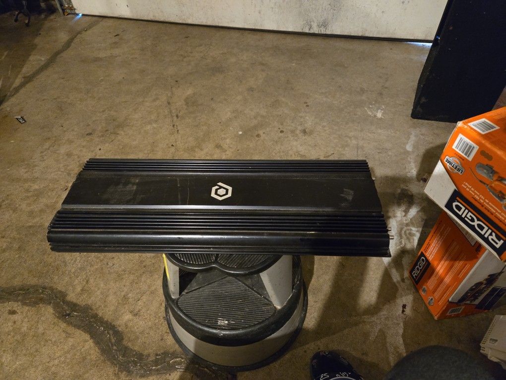 Soundqubed 1500 Watt Amp