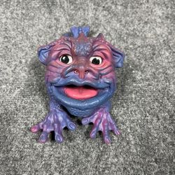 Vintage (Boglins) of the year 2000 👇🏻👁️ The Description  CsH