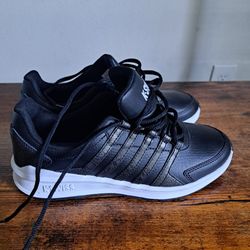 $25 Tenis  K-Swiss Size 7 Esta Nuevo