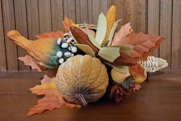 Cornucopia – Autumn Harvest Décor,