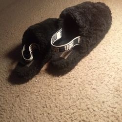 Ugg Slippers. Black. Size 6