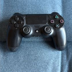 PS4 Controller 