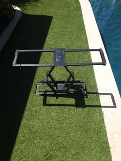 Perlesmith TV Wall Mount That Swivles