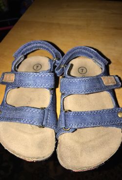 Girls toddler size 7 sandals