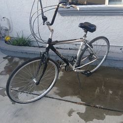 Men's 700c Trek 7000 Hybrid Bike 