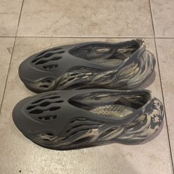 Foam runners moon grey